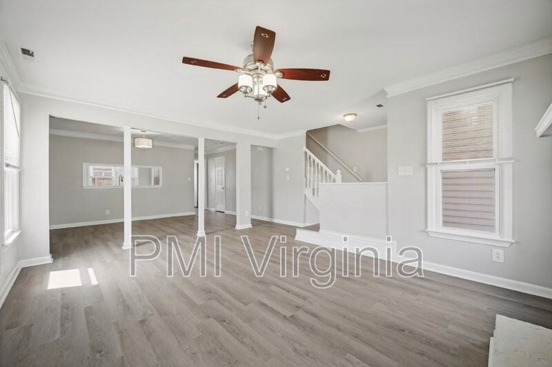 1151 Hillock Xing - Photo 7 of 33