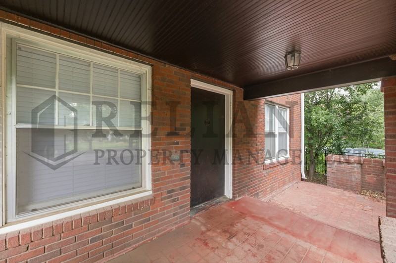 101 N Belmont St - Photo 5 of 38