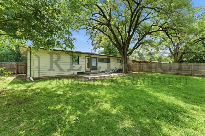 1415 N Prairie Ln - Photo 4 of 44