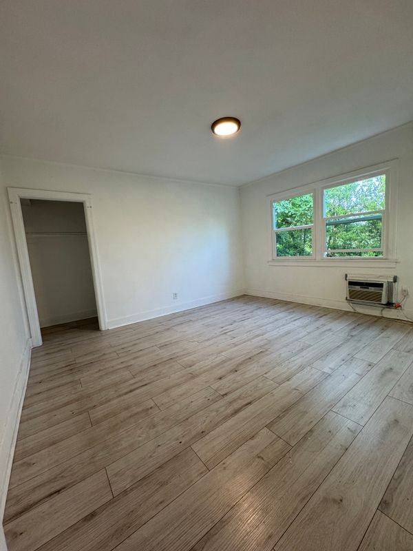 101 S Cordova St - Photo 6 of 19