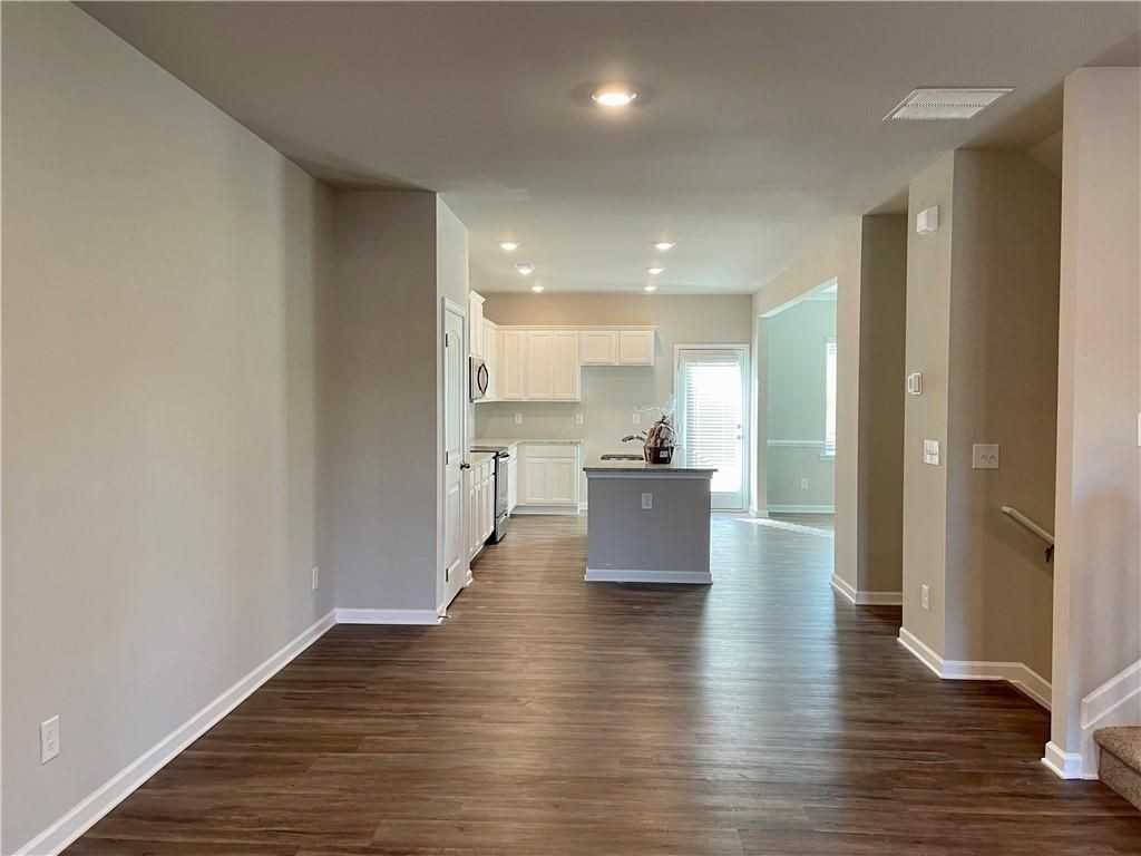 511 Ruths Dr - Photo 5 of 14