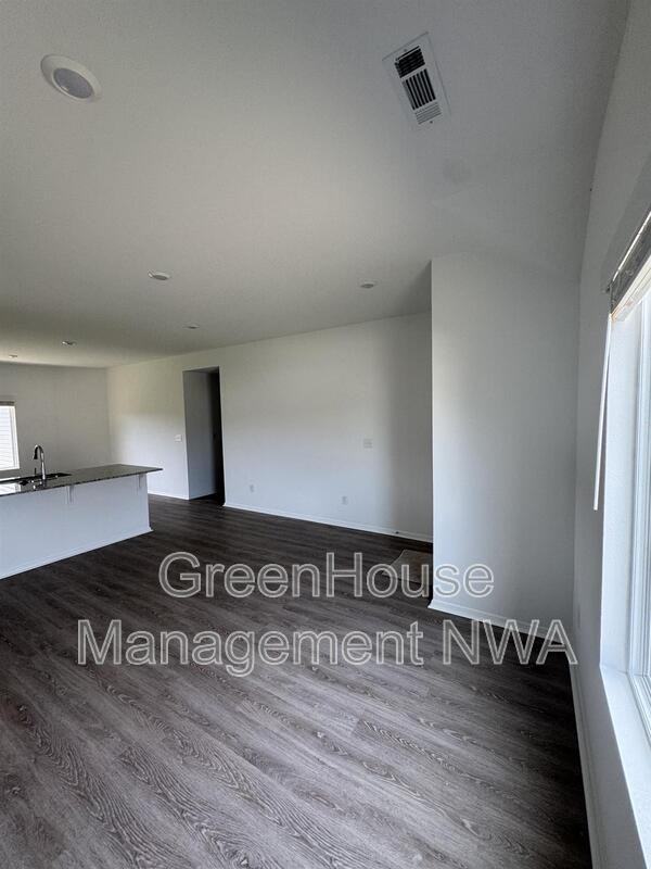 2637 E Gila Way - Photo 4 of 29