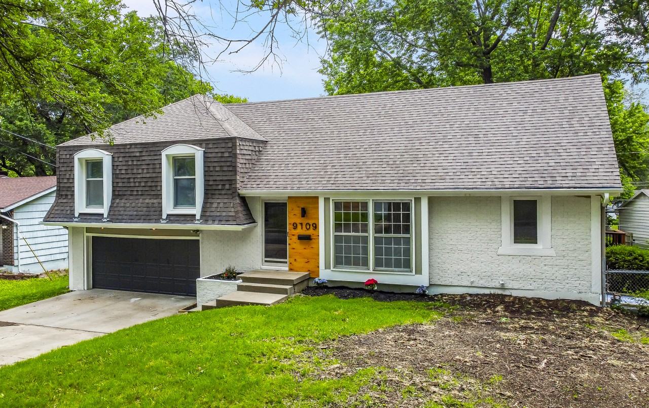 9109 Goddard St - Photo 3 of 40