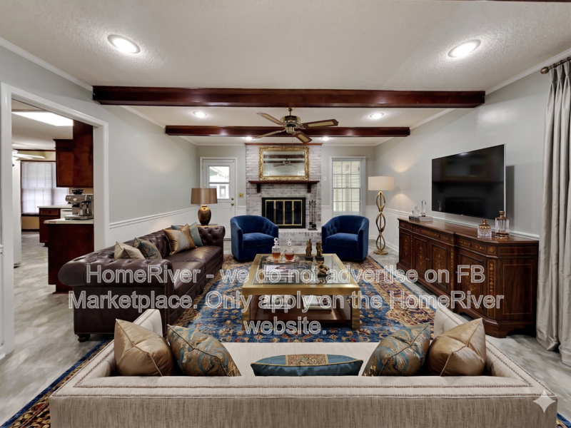 889 Twin Lakes Dr