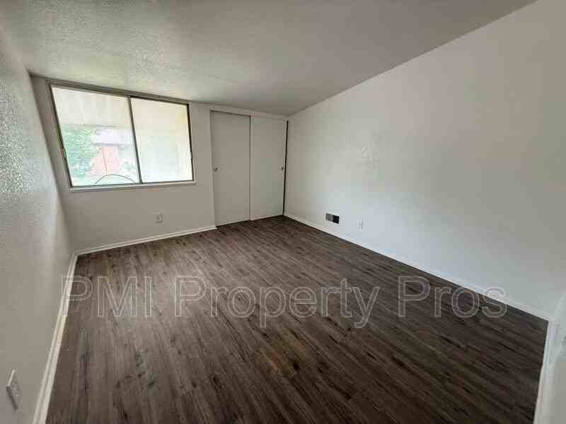 9031A N 95th St - Photo 5 of 27