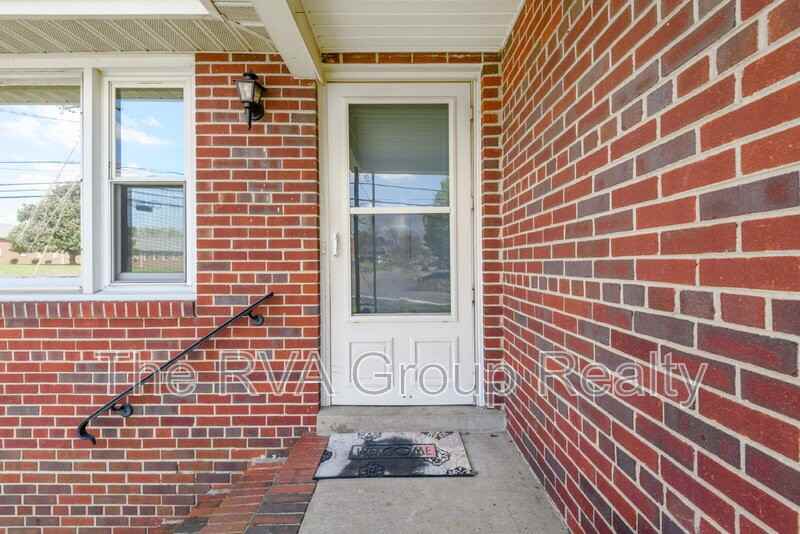 2201 Lydell Dr - Photo 5 of 50