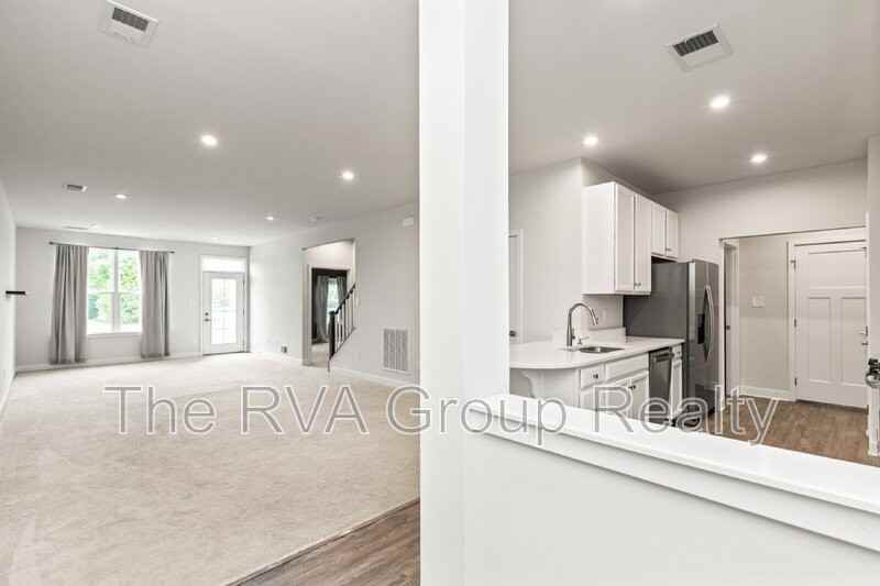9065 Spring Green Loop - Photo 5 of 46