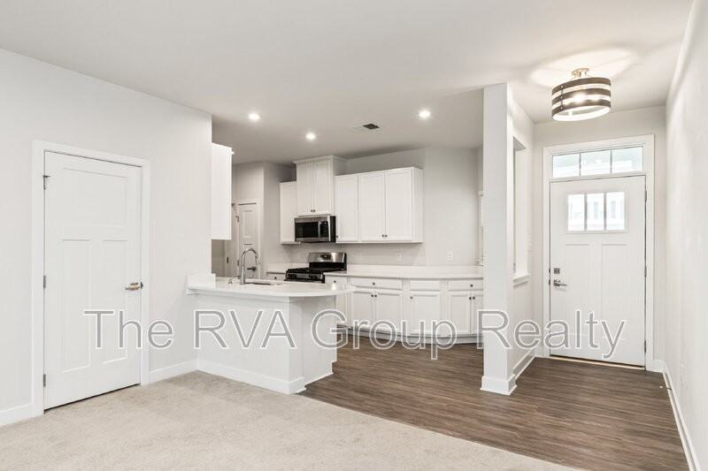 9065 Spring Green Loop - Photo 6 of 46