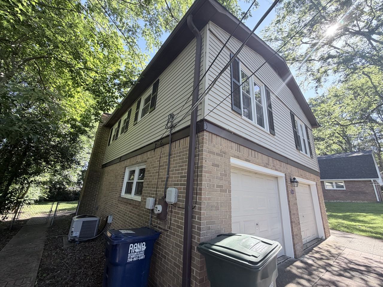 11114 Hillwood Dr Se - Photo 2 of 28