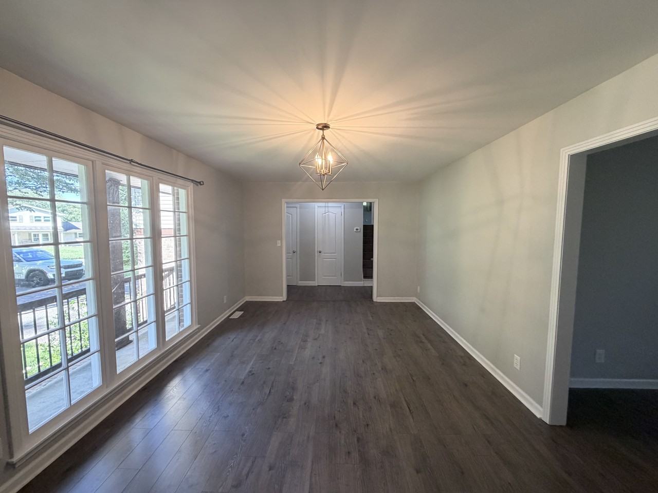 11114 Hillwood Dr Se - Photo 7 of 28
