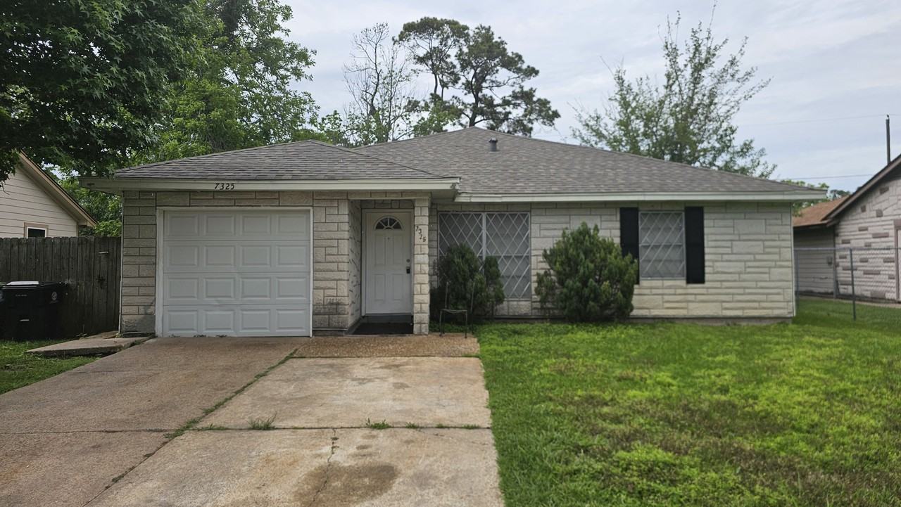 7325 Boggess Rd