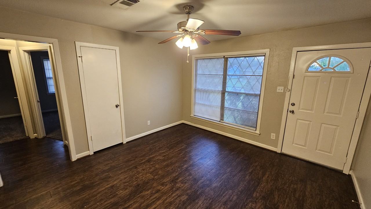 7325 Boggess Rd - Photo 3 of 19
