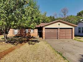 featured image of 900 Cannon Dr