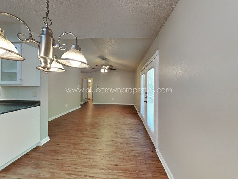 900 Cannon Dr - Photo 7 of 16