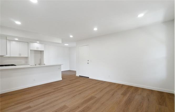 13801 Shirley St - Photo 3 of 20