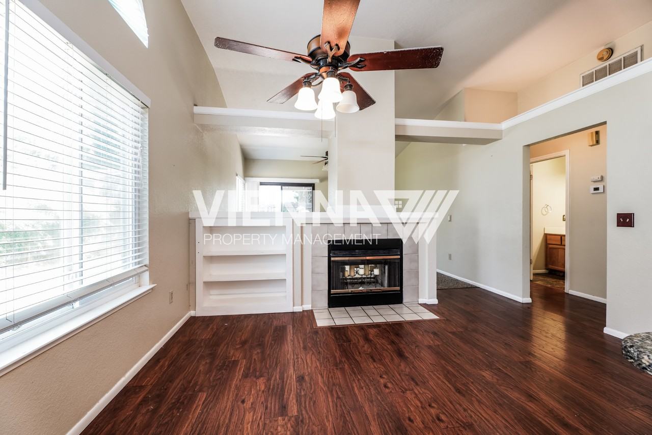 3358 Brownlea Cir - Photo 4 of 15