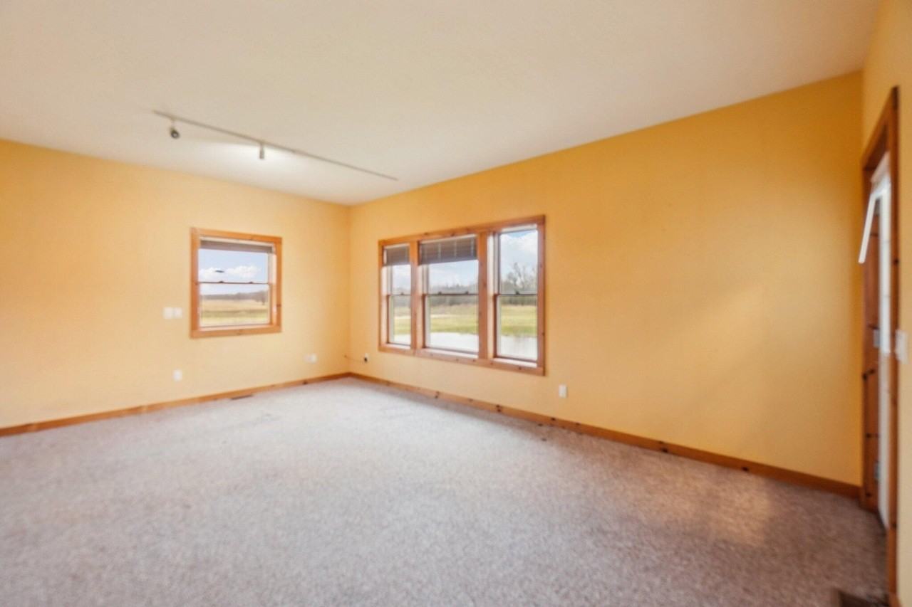 4750 S Zeeb Rd - Photo 6 of 23