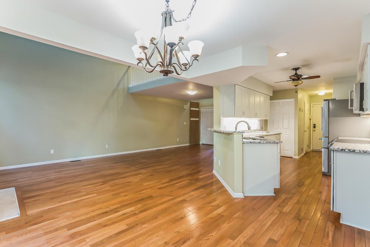 2434 Mulberry Ct - Photo 7 of 27