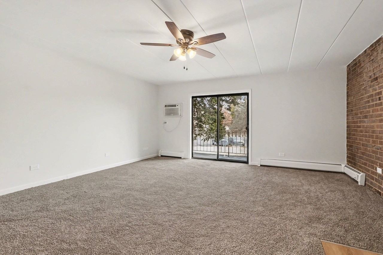 228 E Bailey Rd - Photo 3 of 15