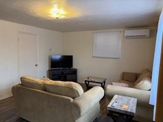1502 Gold Ave Se - Photo 3 of 11