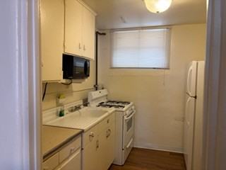 1502 Gold Ave Se - Photo 5 of 11