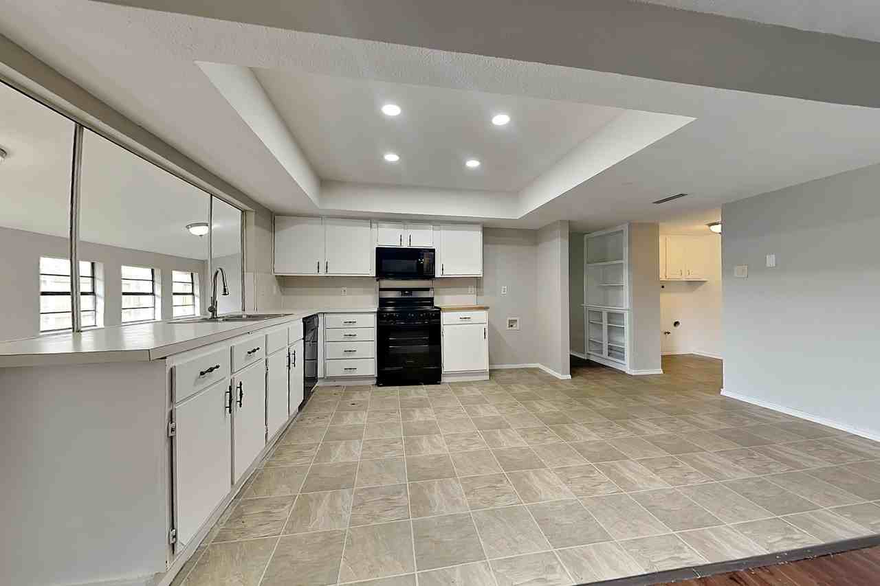 3839 Casa Del Sol Ln - Photo 7 of 23