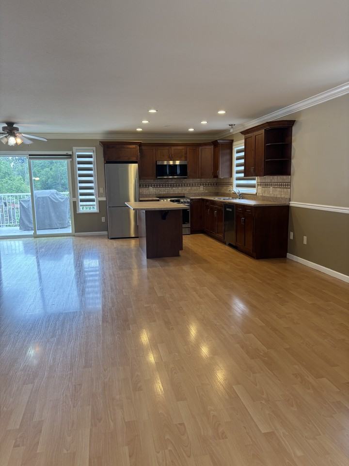 3162 Station Rd Uppr - Photo 5 of 24