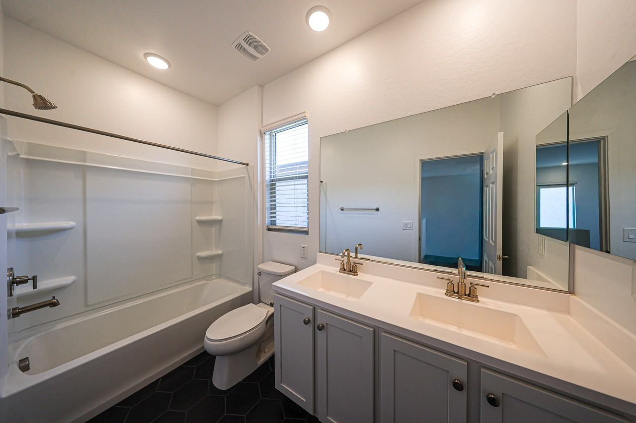 9436 E Supernova Dr - Photo 6 of 43