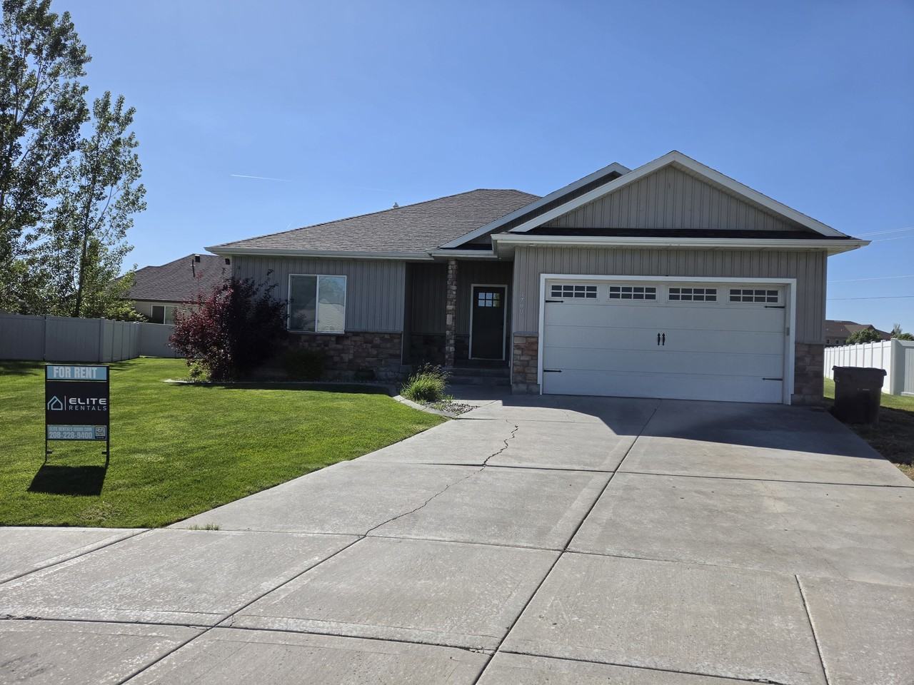 3700 Potomac Way - Photo 3 of 29
