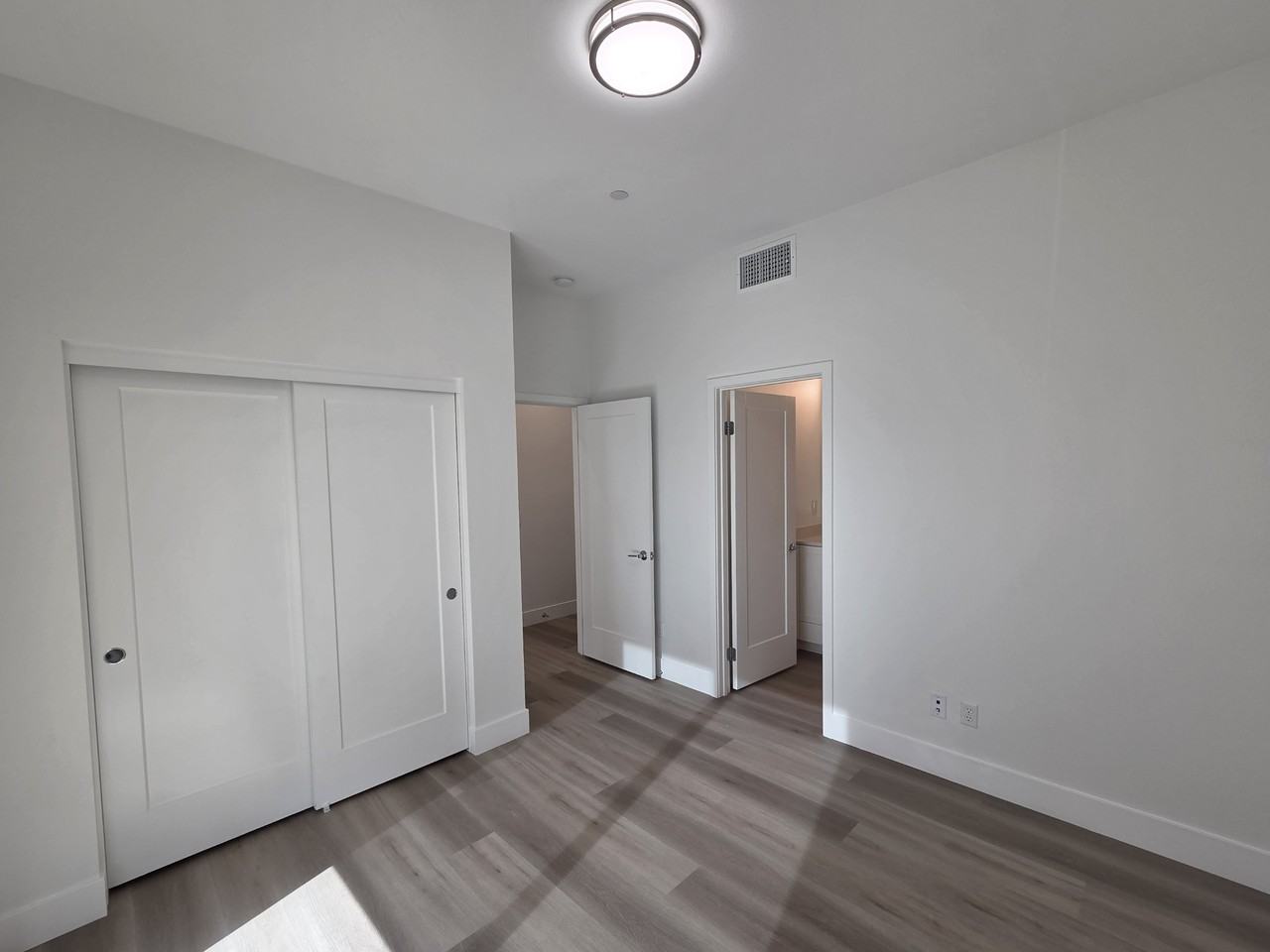 121 Placemark - Photo 7 of 41