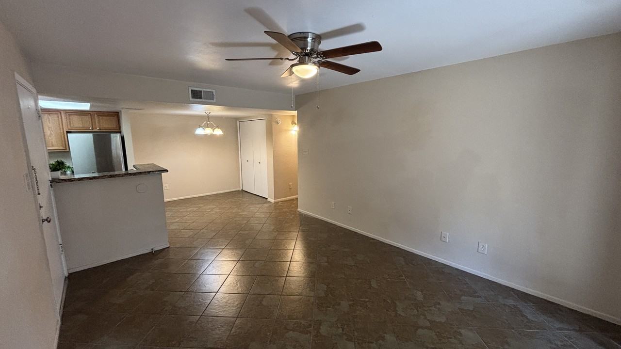 5757 W Eugie Ave - Photo 3 of 25