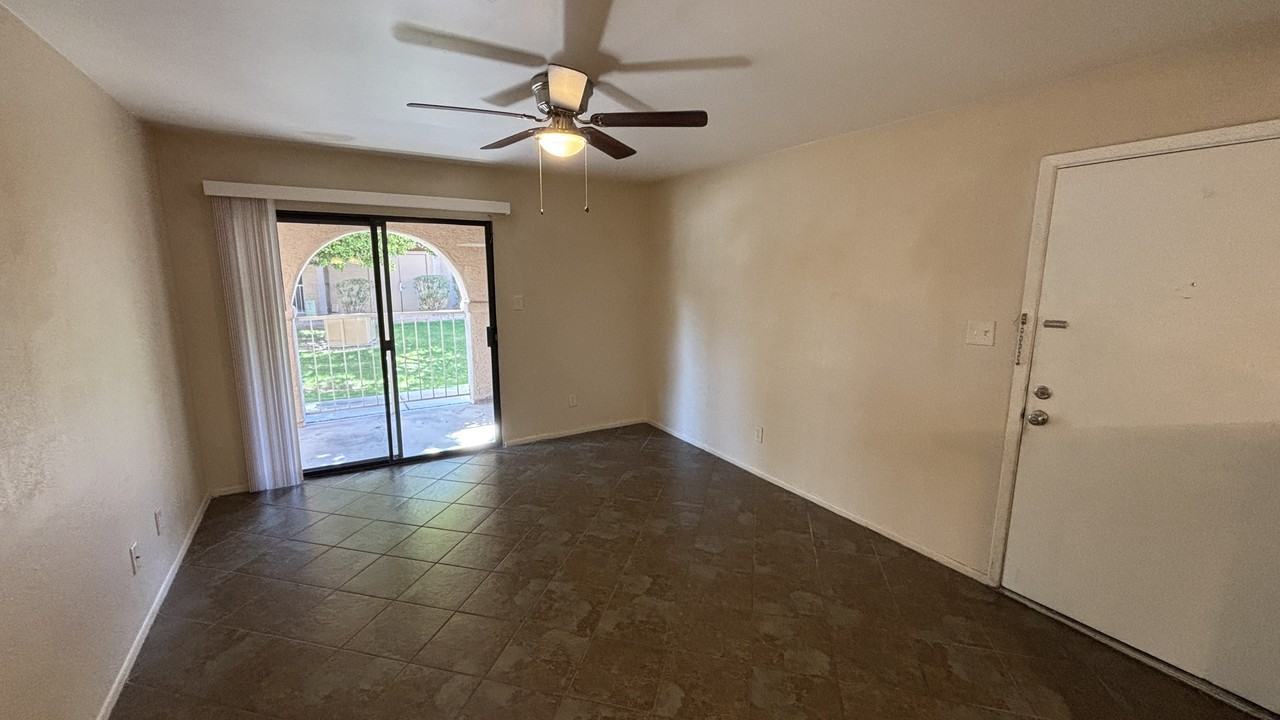 5757 W Eugie Ave - Photo 4 of 25