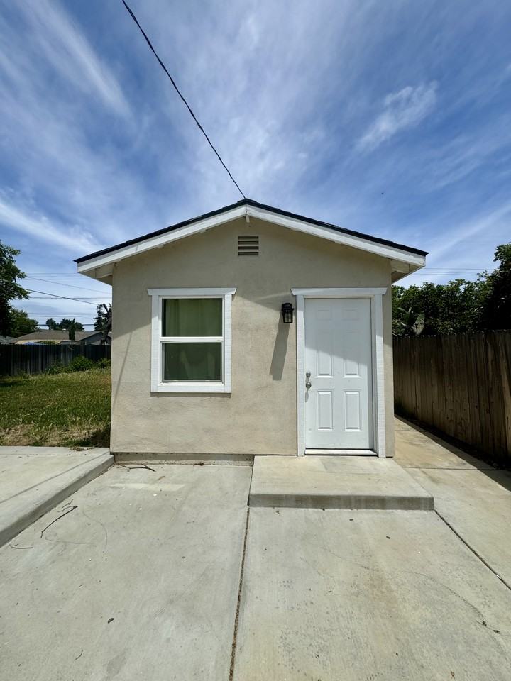 2991 36th Ave - Photo 2 of 12