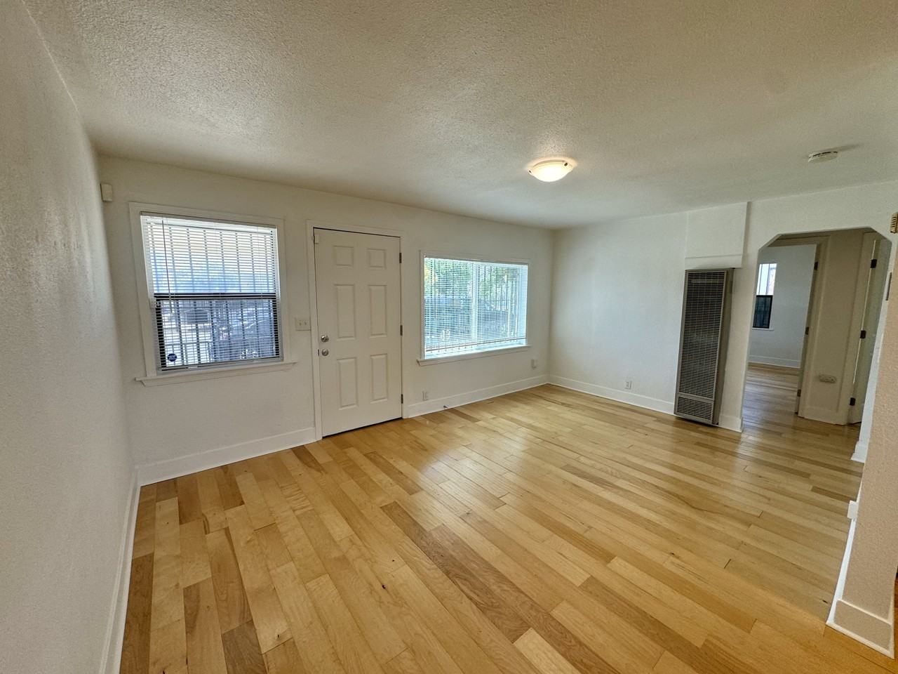 2991 36th Ave - Photo 4 of 12
