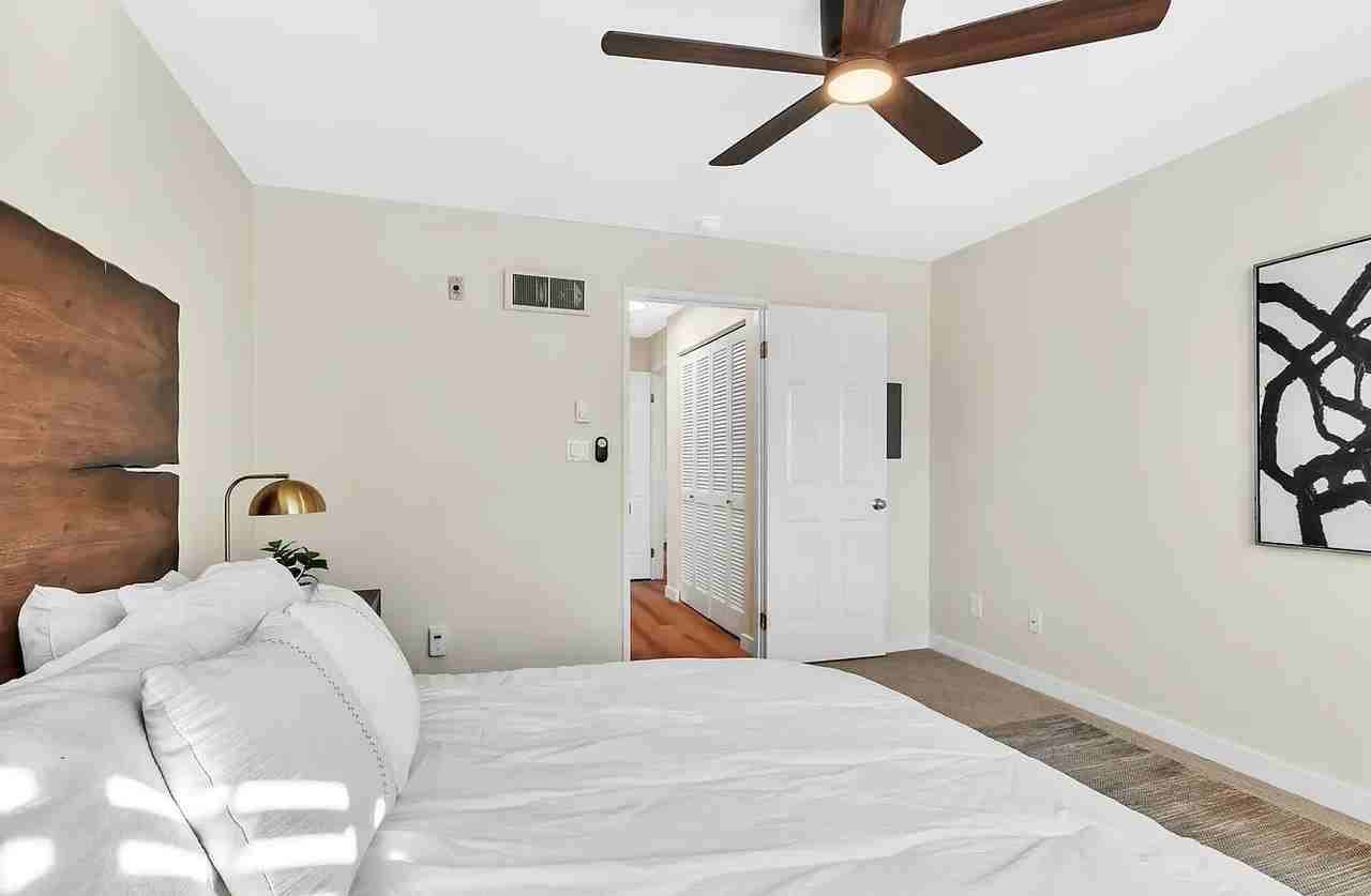 7545 Charmant Dr #1322 - Photo 6 of 10