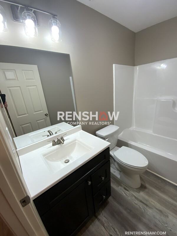 732 Tucker St - Photo 7 of 17