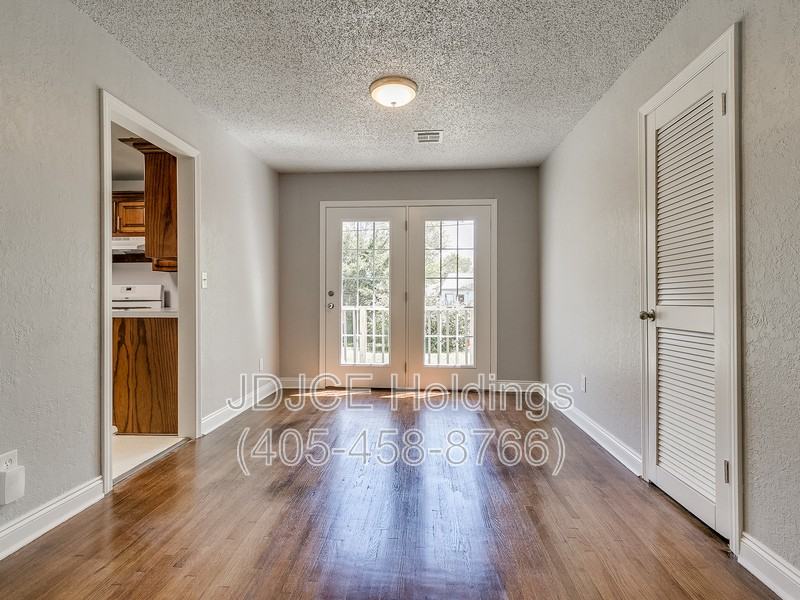 122 W Marshall Dr - Photo 5 of 26