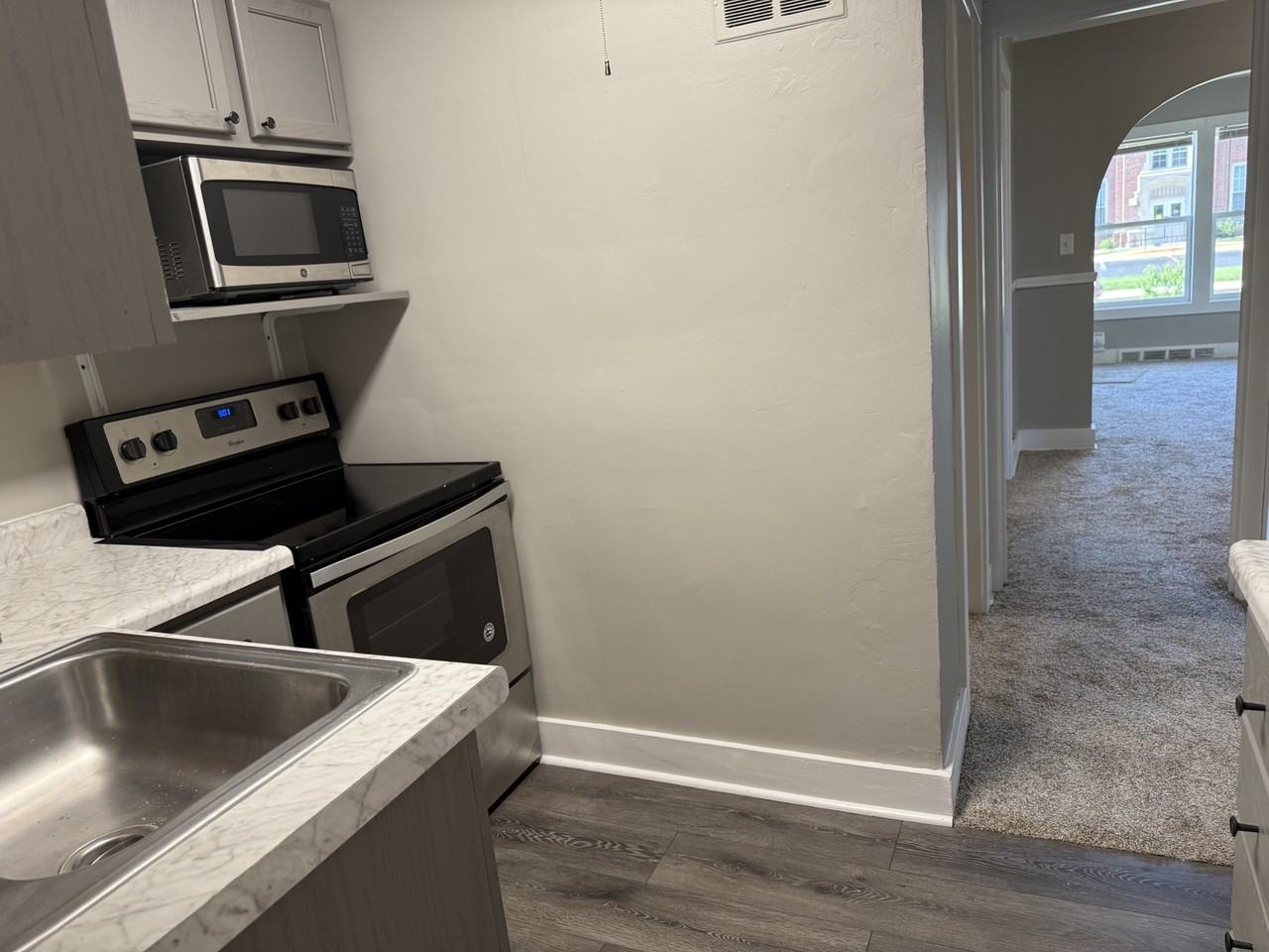 205 W Boston Ave #1 - Photo 3 of 21