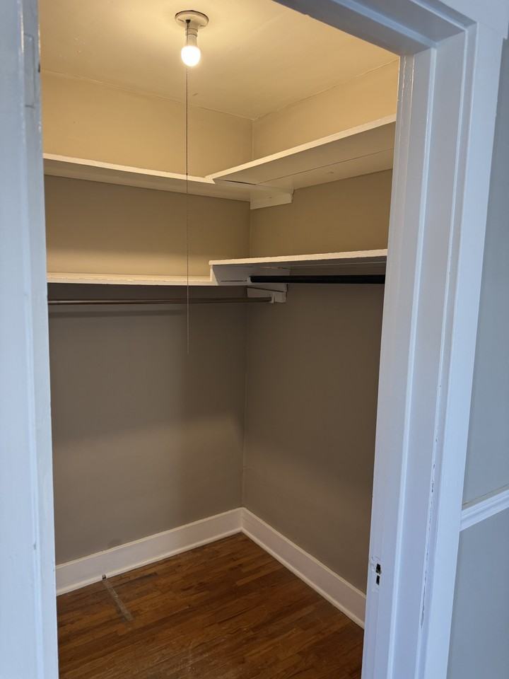 205 W Boston Ave #1 - Photo 4 of 21