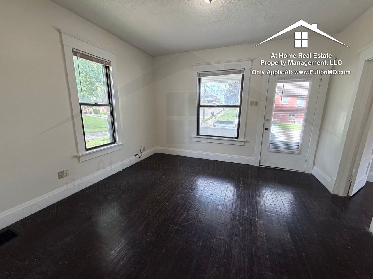 217 W 6th St - Photo 2 of 47