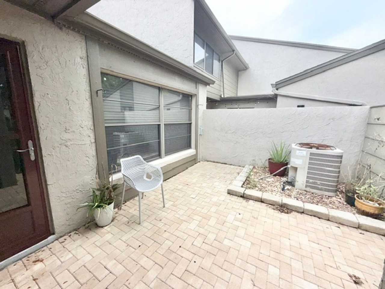 1003 Sherrywood St - Photo 4 of 26