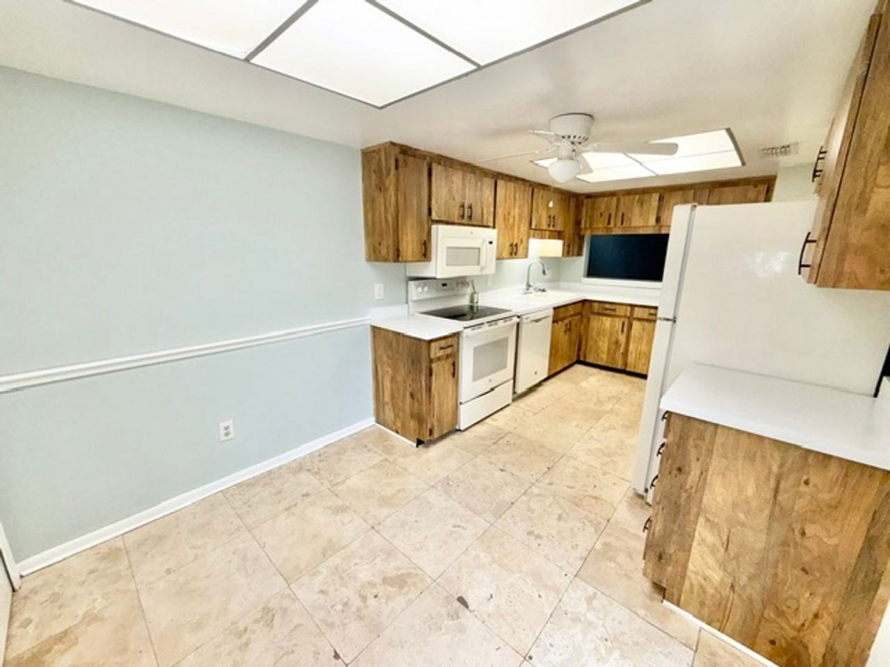 1003 Sherrywood St - Photo 7 of 26