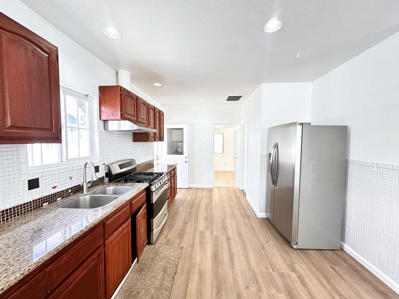 1336 83rd Ave - Photo 2 of 22