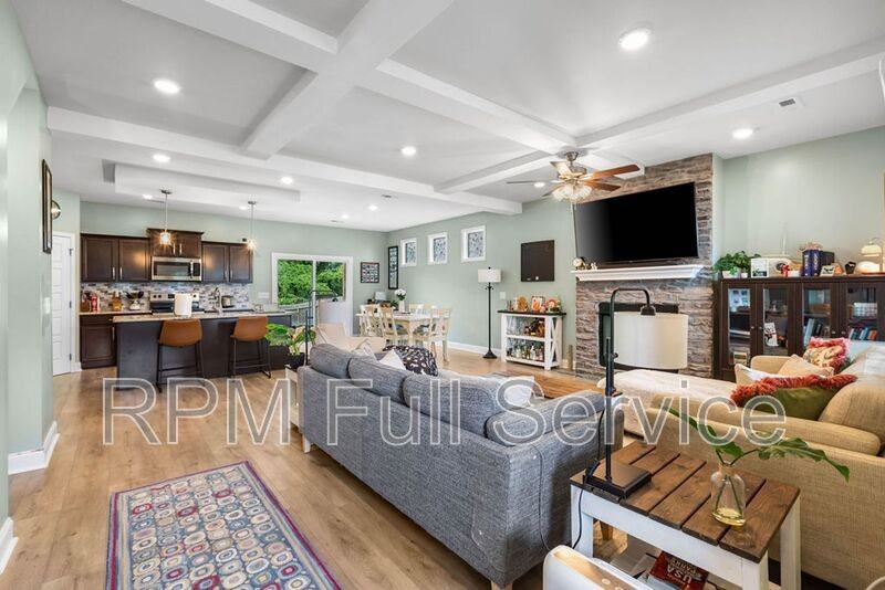 604 Alvin Rd - Photo 2 of 45