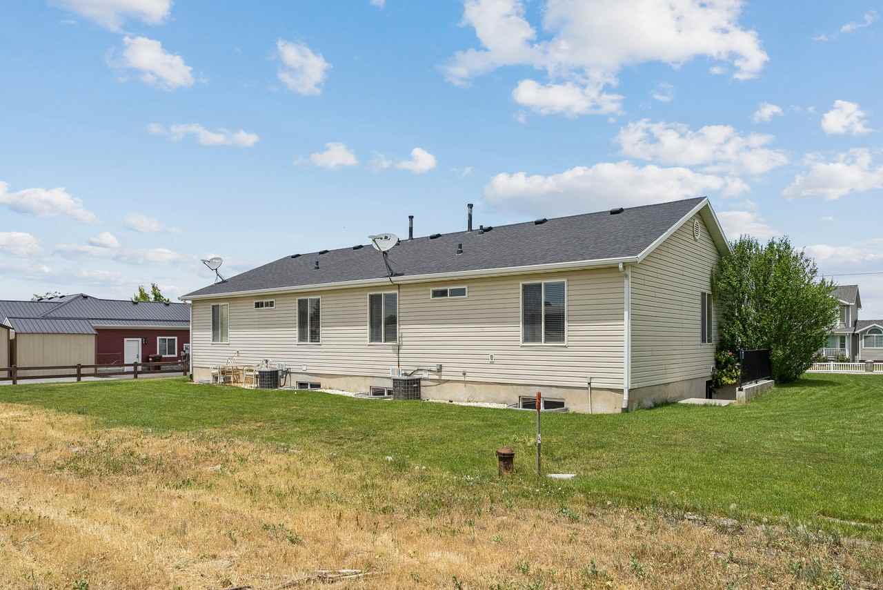 1884 Shepard Ln #1 - Photo 6 of 34