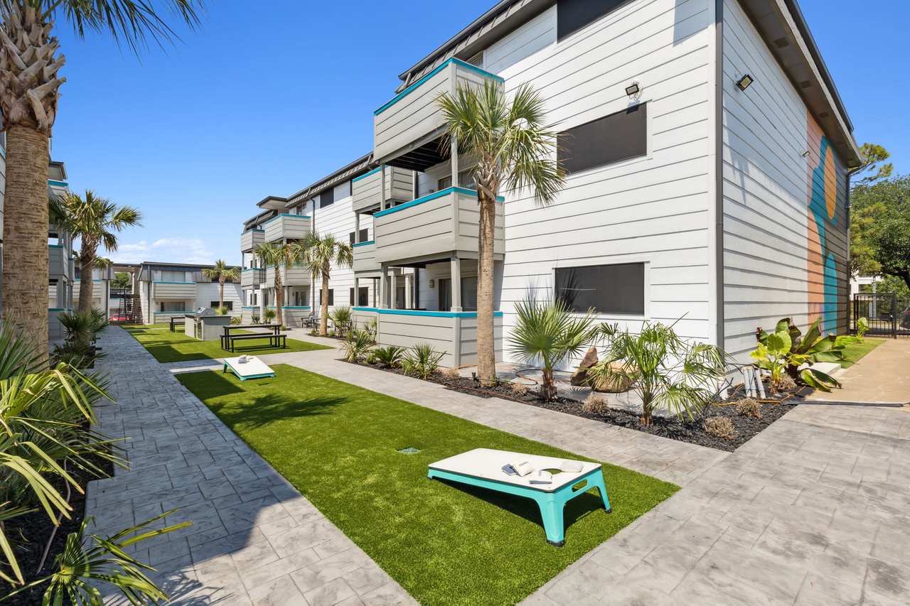 The Ace Apartments - Photo 2 of 29