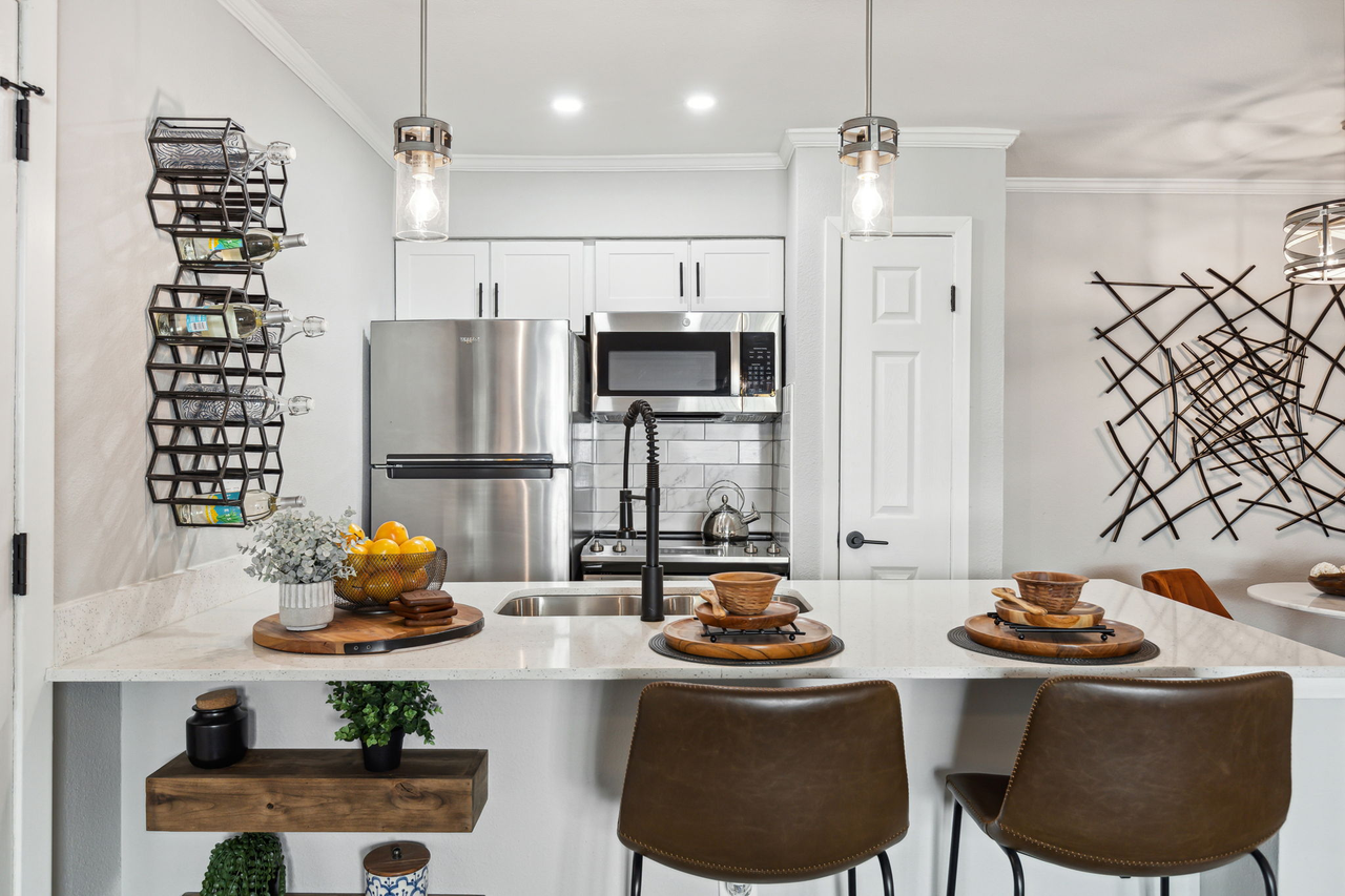 The Ace Apartments - Photo 3 of 29