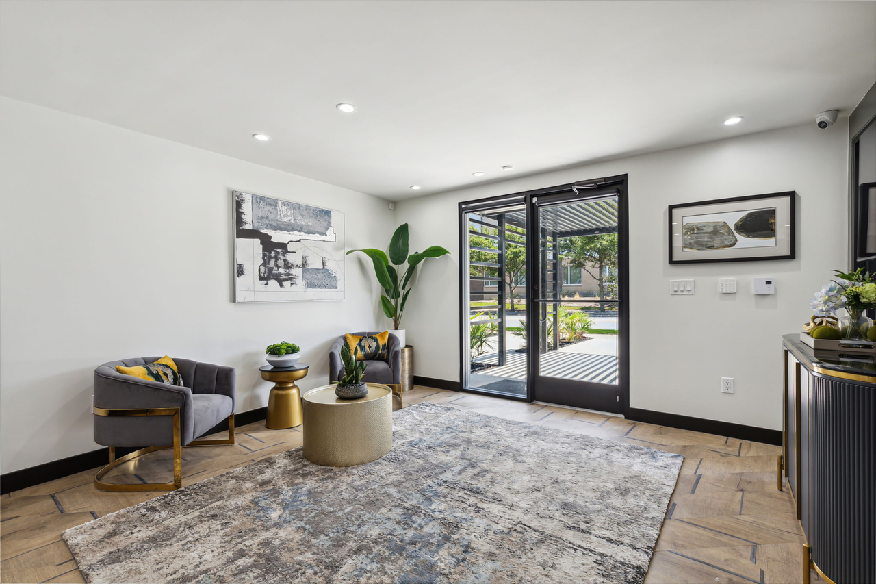 The Ace Apartments - Photo 4 of 30