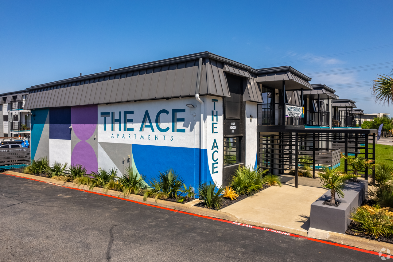 The Ace Apartments - Photo 2 of 30
