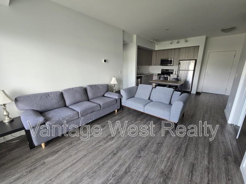 210 Academy Way - Photo 2 of 15